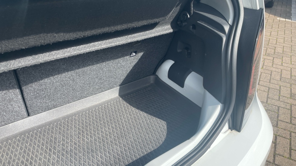 Volkswagen Up 1.0 High Up 5dr Petrol Hatchback - Image 22