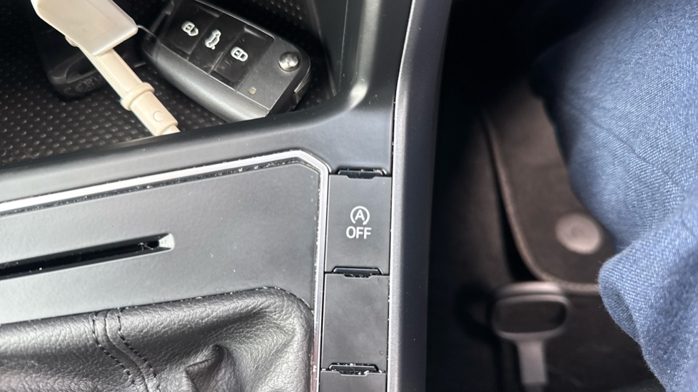 Volkswagen Polo 1.0 TSI R-Line 5dr Petrol Hatchback - Image 32