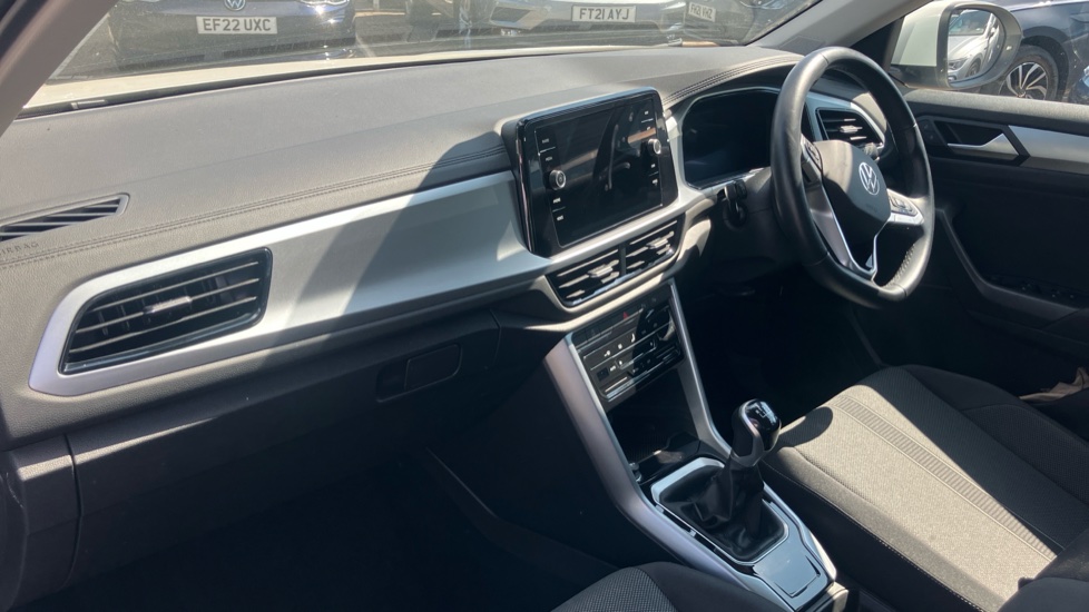 Volkswagen T-Roc 1.5 TSI Life 5dr Petrol Hatchback - Image 2