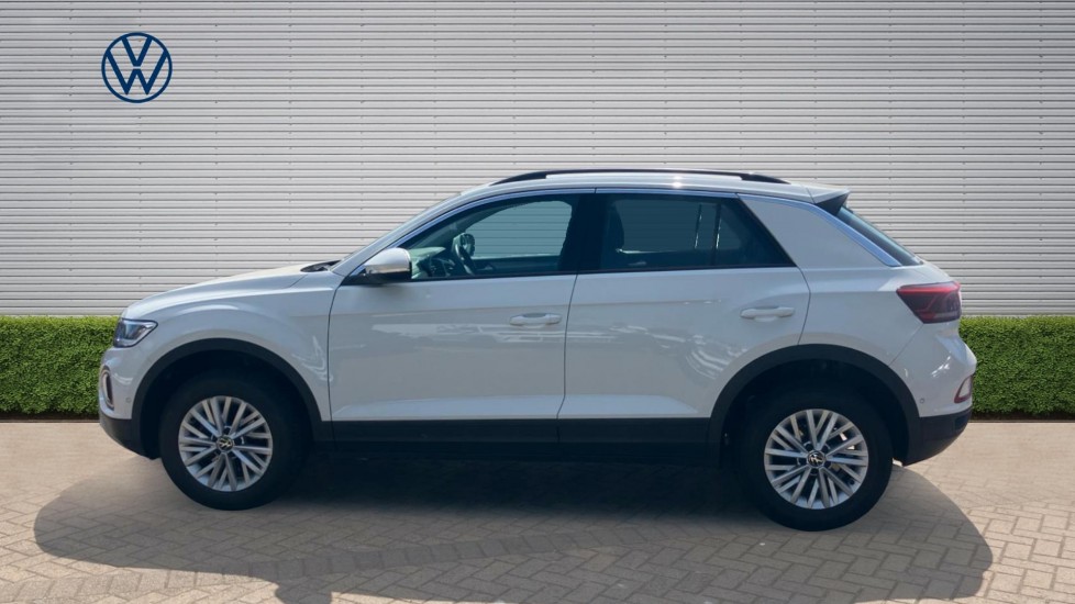 Volkswagen T-Roc 1.5 TSI Life 5dr Petrol Hatchback - Image 4