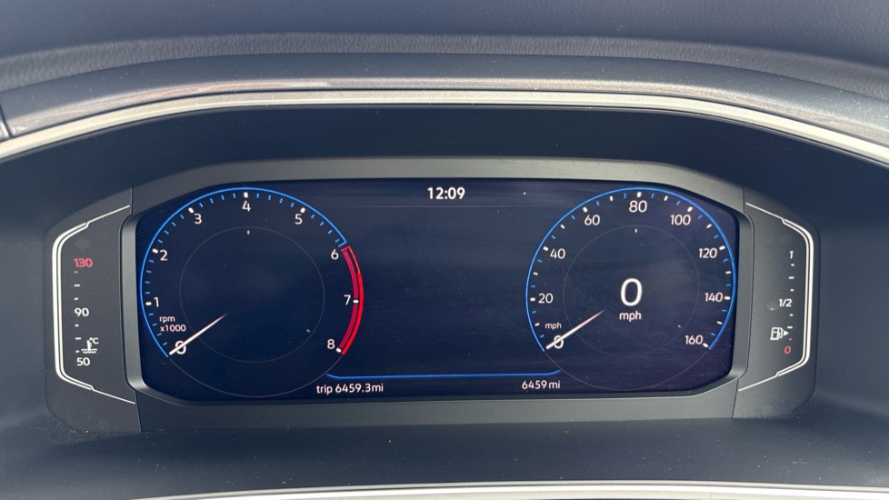 Volkswagen T-Roc 1.0 TSI Style 5dr Petrol Hatchback - Image 11