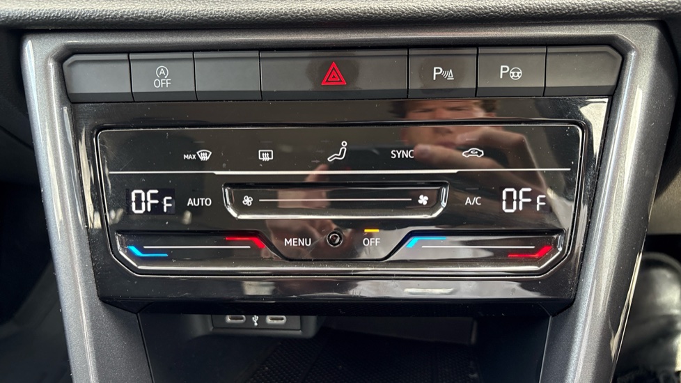 Volkswagen T-Roc 1.0 TSI Style 5dr Petrol Hatchback - Image 13