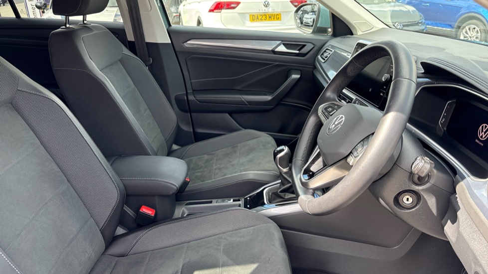 Volkswagen T-Roc 1.0 TSI Style 5dr Petrol Hatchback - Image 15