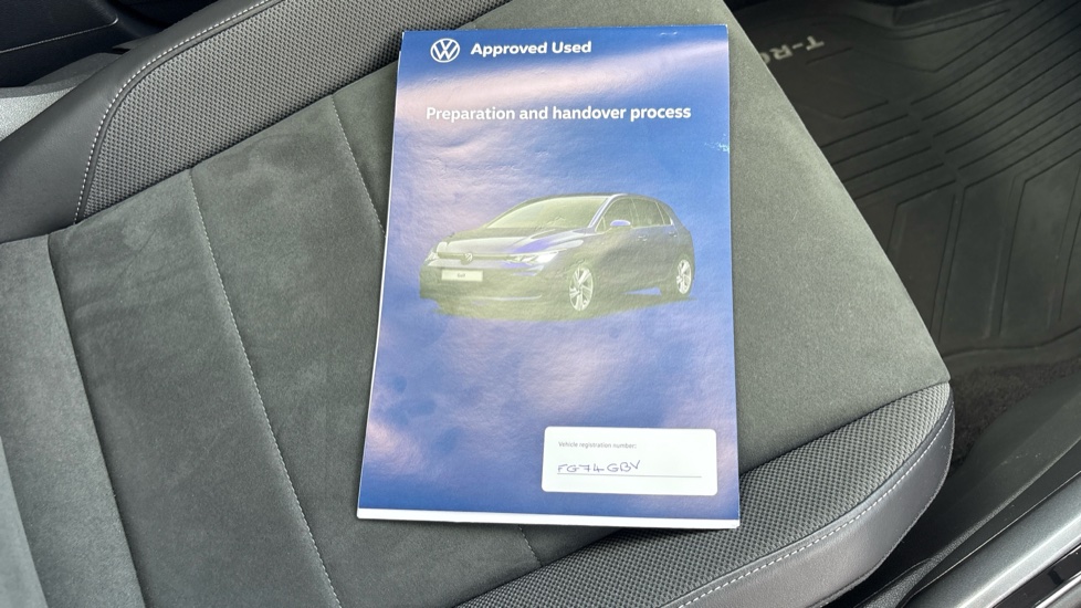 Volkswagen T-Roc 1.0 TSI Style 5dr Petrol Hatchback - Image 38