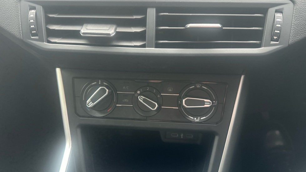Volkswagen Polo 1.0 TSI Life 5dr Petrol Hatchback - Image 13
