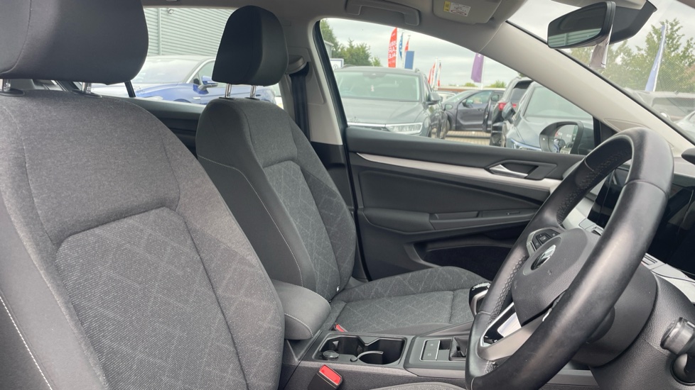 Volkswagen Golf 1.0 TSI Life 5dr Petrol Hatchback - Image 15