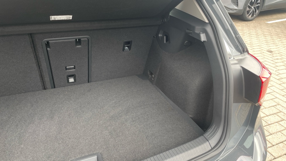 Volkswagen Golf 1.0 TSI Life 5dr Petrol Hatchback - Image 22