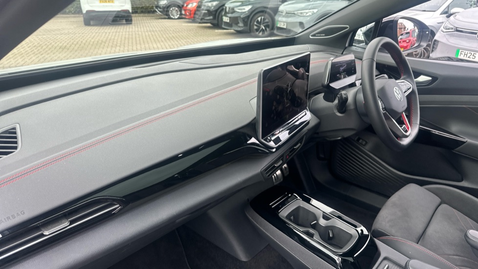 Volkswagen ID.4 250kW 4MOTION GTX Edition 79kWh 5dr Auto Electric Estate - Image 2