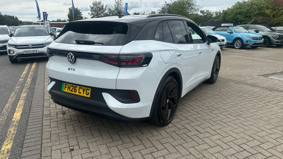 Volkswagen ID.4 250kW 4MOTION GTX Edition 79kWh 5dr Auto Electric Estate - Image 32