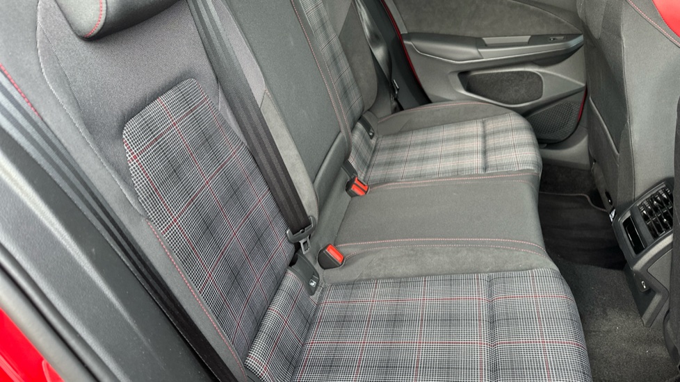 Volkswagen Golf 2.0 TSI 265 GTI 5dr DSG Petrol Hatchback - Image 16