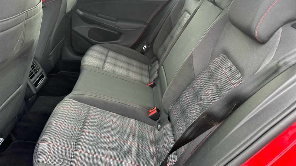 Volkswagen Golf 2.0 TSI 265 GTI 5dr DSG Petrol Hatchback - Image 25