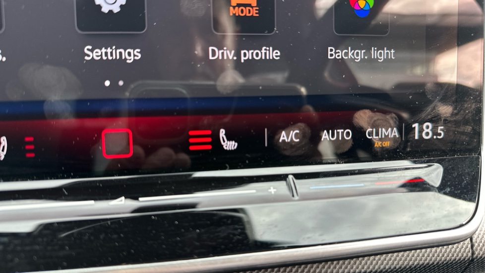 Volkswagen Golf 2.0 TSI 265 GTI 5dr DSG Petrol Hatchback - Image 40