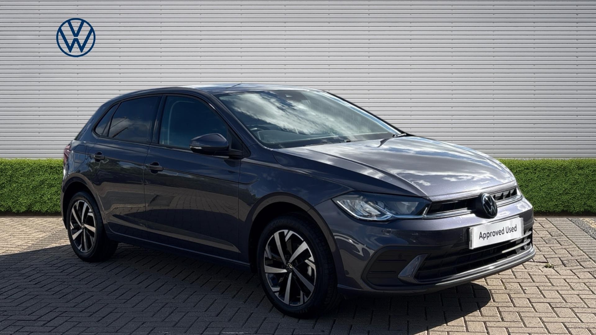 Volkswagen Polo listing photo