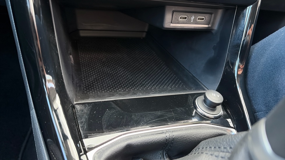 Volkswagen T-Cross 1.0 TSI Black Edition 5dr Petrol Estate - Image 30