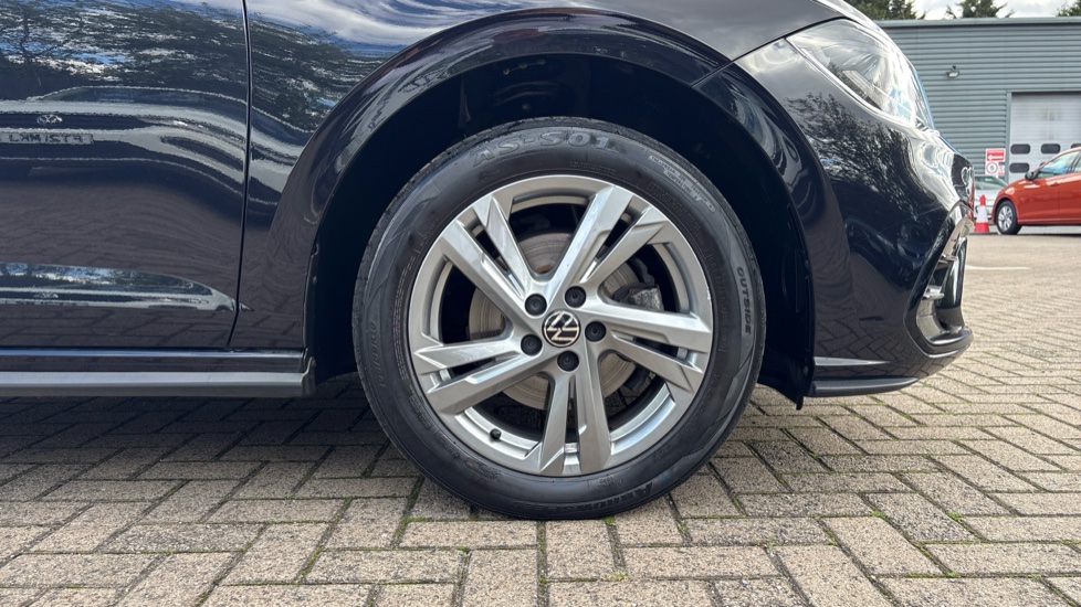 Volkswagen Polo 1.0 TSI 110 R-Line 5dr DSG Petrol Hatchback - Image 5