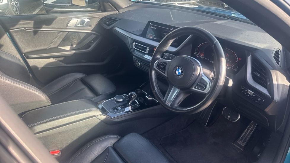 BMW 2 Series 218i [136] M Sport 4dr DCT Petrol Saloon - Image 6