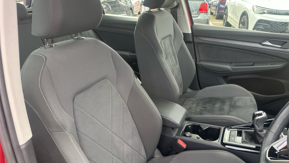 Volkswagen Golf 1.5 TSI 150 Style 5dr Petrol Hatchback - Image 15
