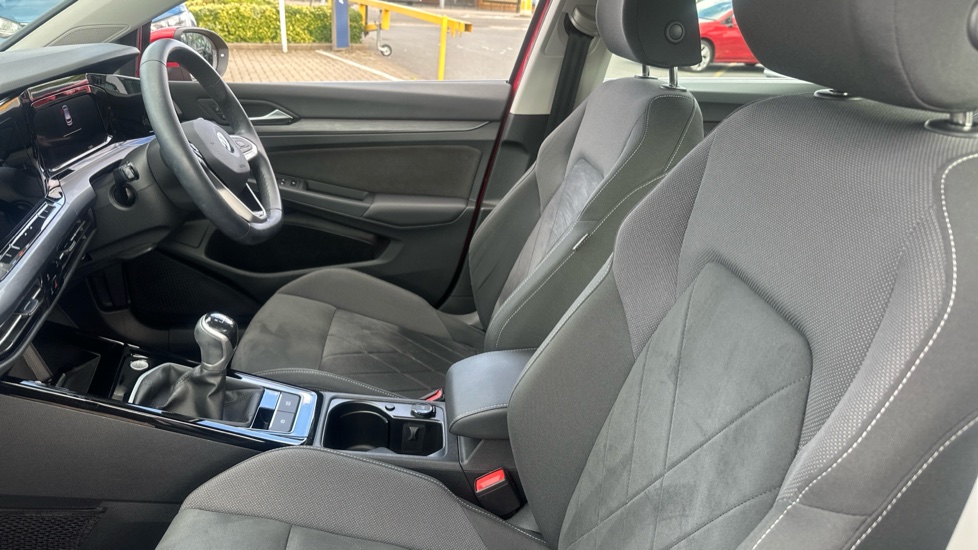 Volkswagen Golf 1.5 TSI 150 Style 5dr Petrol Hatchback - Image 23