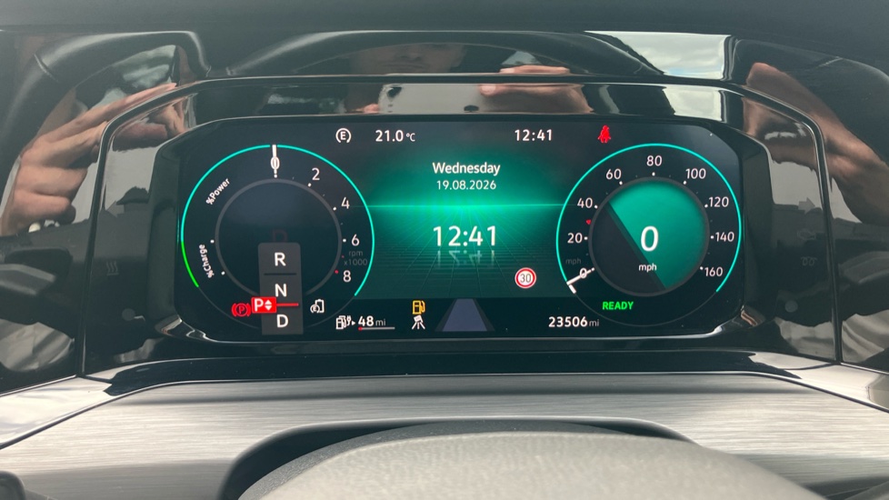 Volkswagen Golf 1.4 TSI eHybrid Style 5dr DSG Hatchback - Image 11