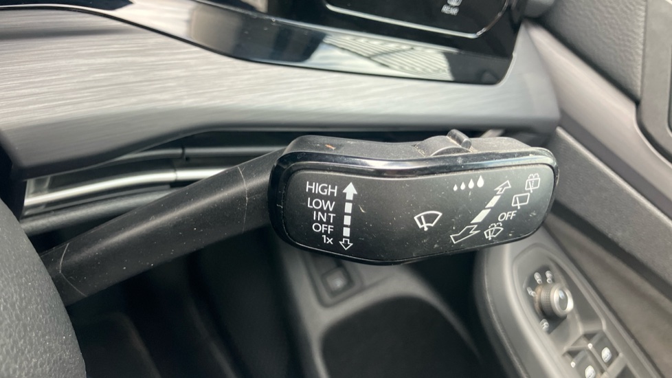 Volkswagen Golf 1.4 TSI eHybrid Style 5dr DSG Hatchback - Image 25