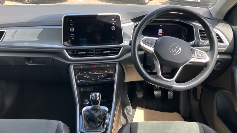 Volkswagen T-Roc 1.5 TSI Style 5dr Petrol Hatchback - Image 9