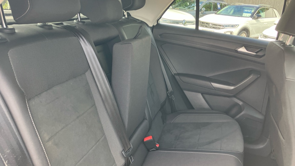 Volkswagen T-Roc 1.5 TSI Style 5dr Petrol Hatchback - Image 16