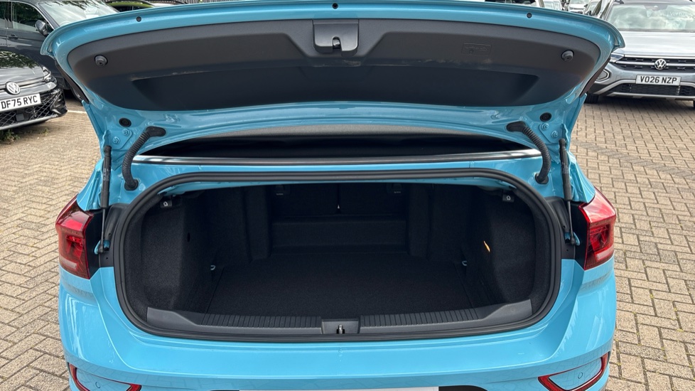 Volkswagen T-Roc 1.5 TSI Style 2dr Petrol Cabriolet - Image 20