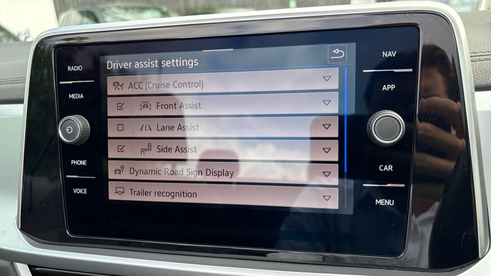 Volkswagen T-Roc 1.5 TSI Style 2dr Petrol Cabriolet - Image 37