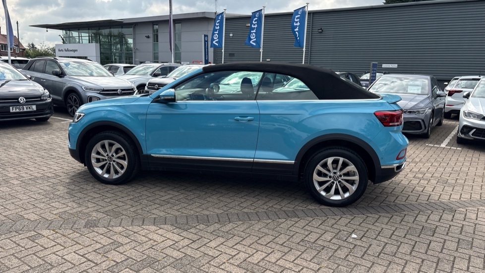 Volkswagen T-Roc 1.5 TSI Style 2dr Petrol Cabriolet - Image 45