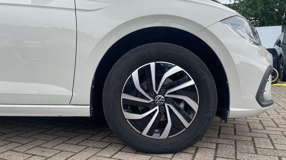 Volkswagen Polo 1.0 TSI Life 5dr Petrol Hatchback - Image 5