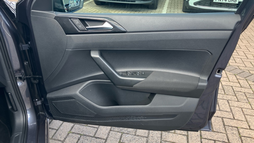 Volkswagen Polo 1.0 TSI Life 5dr Petrol Hatchback - Image 19