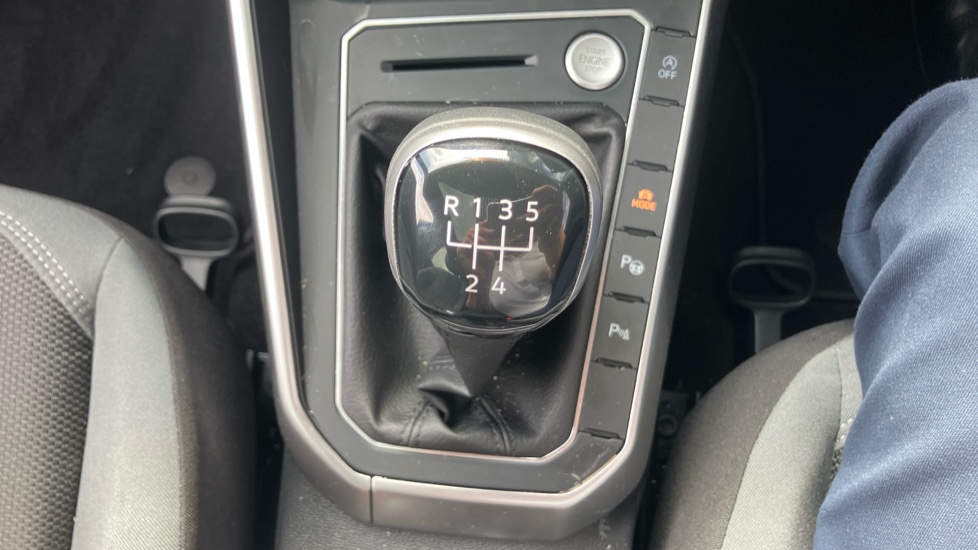 Volkswagen Polo 1.0 TSI Edition 50 5dr Petrol Hatchback - Image 28