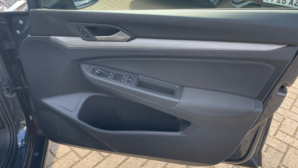 Volkswagen Golf 1.5 TSI 150 Life 5dr Petrol Hatchback - Image 19