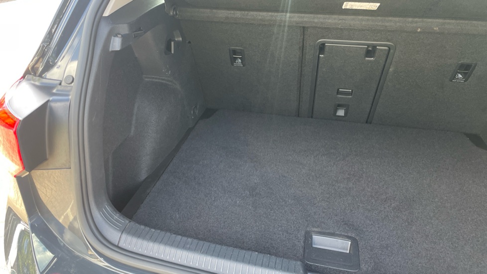 Volkswagen Golf 1.5 TSI 150 Life 5dr Petrol Hatchback - Image 21