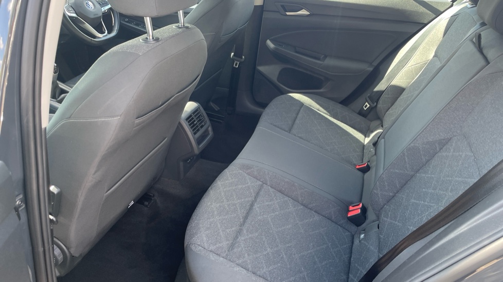 Volkswagen Golf 1.5 TSI 150 Life 5dr Petrol Hatchback - Image 24