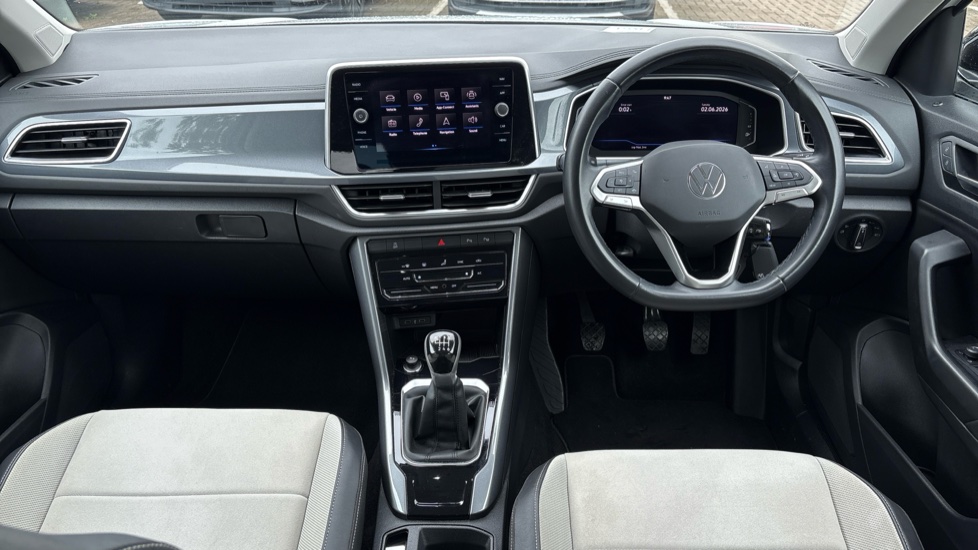 Volkswagen T-Roc 1.5 TSI Style 5dr Petrol Hatchback - Image 9