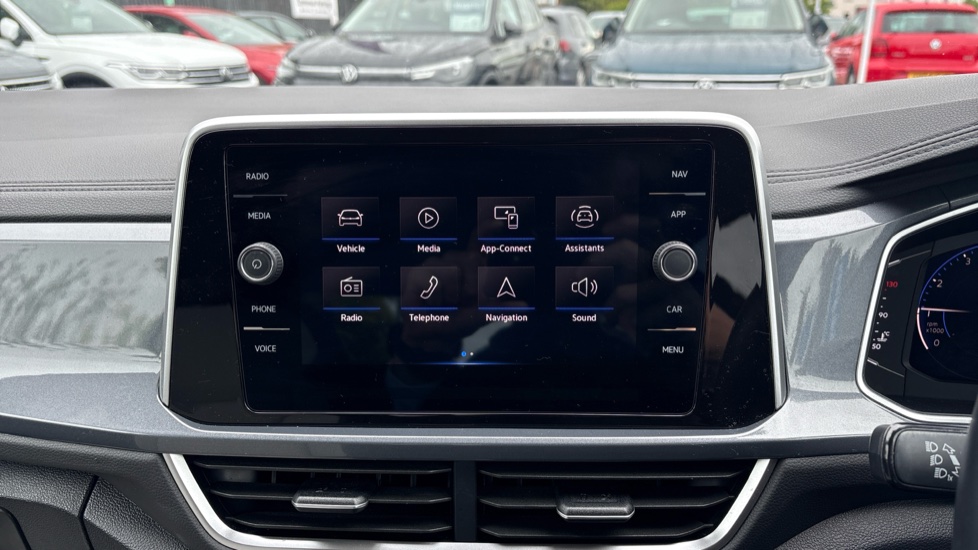 Volkswagen T-Roc 1.5 TSI Style 5dr Petrol Hatchback - Image 12