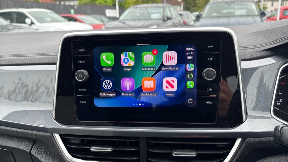 Volkswagen T-Roc 1.5 TSI Style 5dr Petrol Hatchback - Image 21