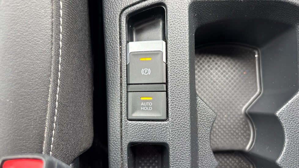 Volkswagen T-Roc 1.5 TSI Style 5dr Petrol Hatchback - Image 31