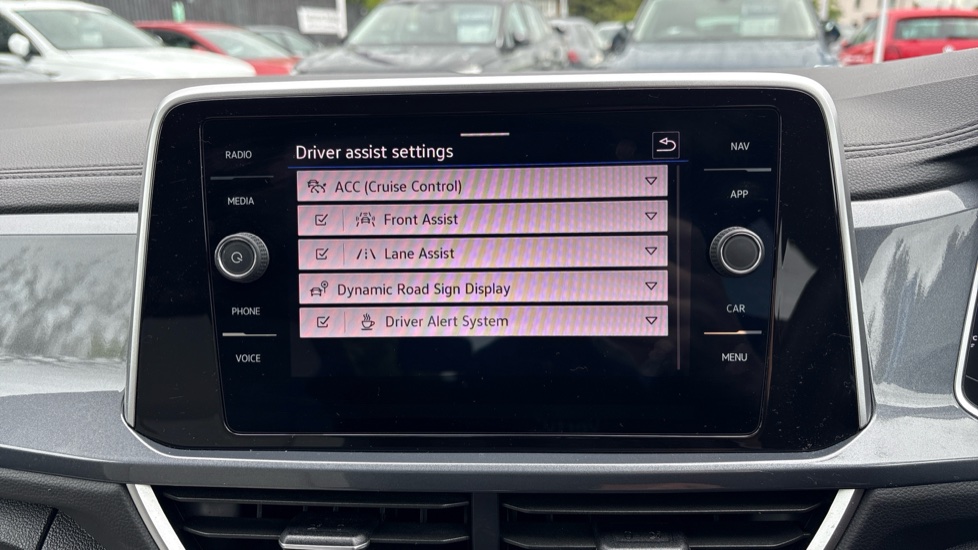 Volkswagen T-Roc 1.5 TSI Style 5dr Petrol Hatchback - Image 36