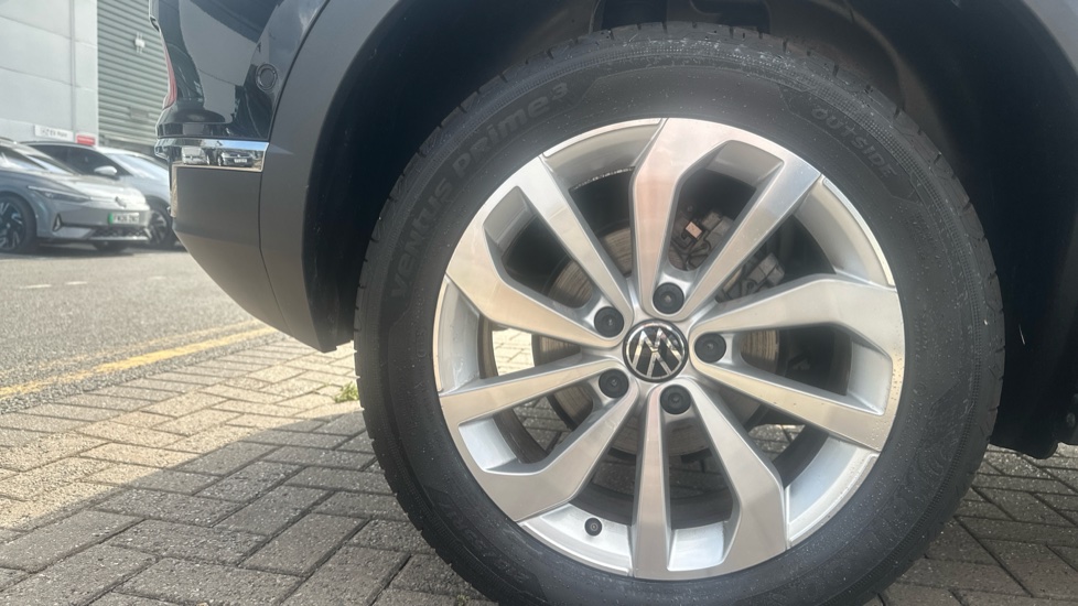 Volkswagen T-Roc 1.5 TSI Style 5dr Petrol Hatchback - Image 5