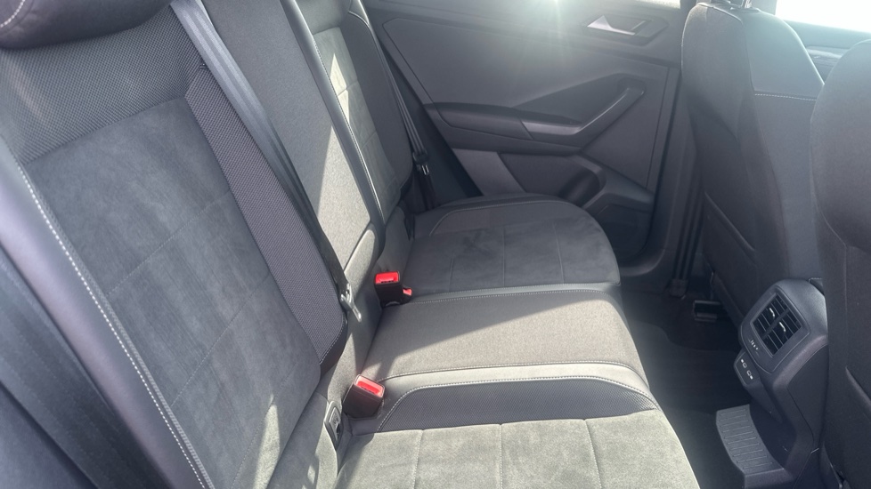 Volkswagen T-Roc 1.5 TSI Style 5dr Petrol Hatchback - Image 16