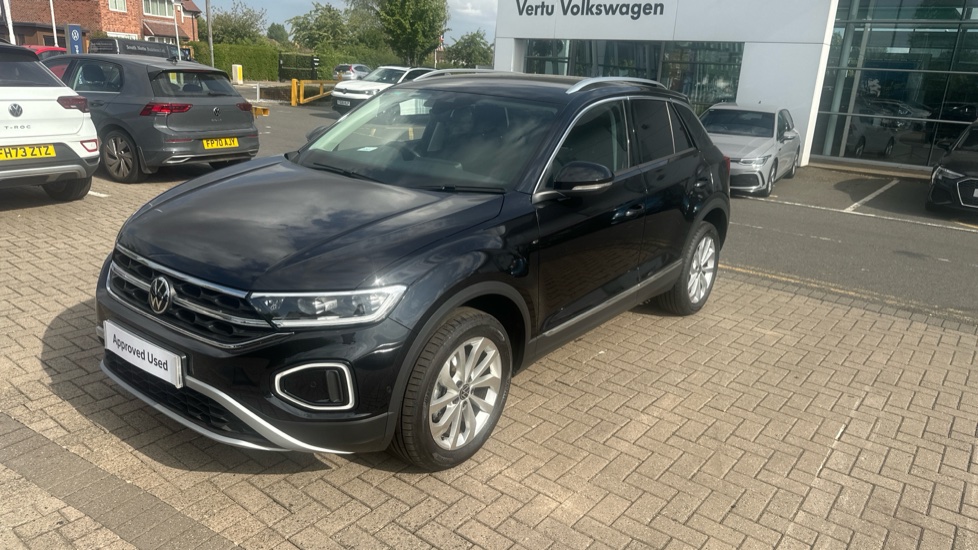 Volkswagen T-Roc 1.5 TSI Style 5dr Petrol Hatchback - Image 28