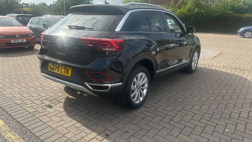 Volkswagen T-Roc 1.5 TSI Style 5dr Petrol Hatchback - Image 33