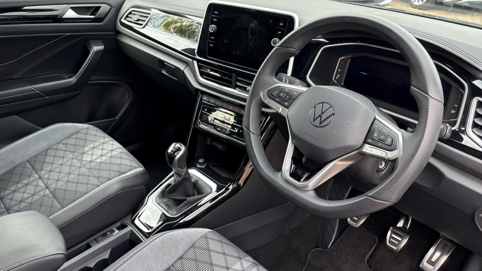 Volkswagen T-Roc 1.5 TSI R-Line 5dr Petrol Hatchback - Image 6