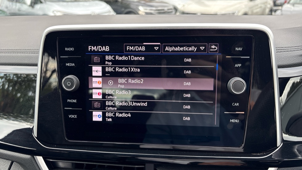 Volkswagen T-Roc 1.5 TSI R-Line 5dr Petrol Hatchback - Image 39