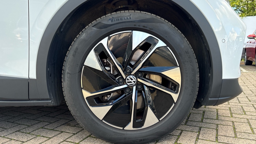 Volkswagen ID.4 210kW Match Pro 77kWh 5dr Auto Electric Estate - Image 5