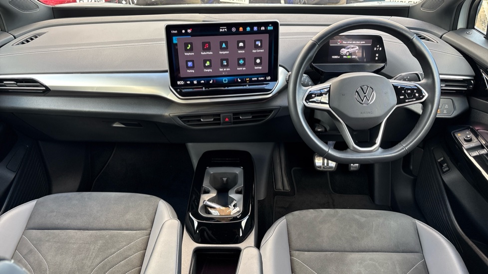 Volkswagen ID.4 210kW Match Pro 77kWh 5dr Auto Electric Estate - Image 9