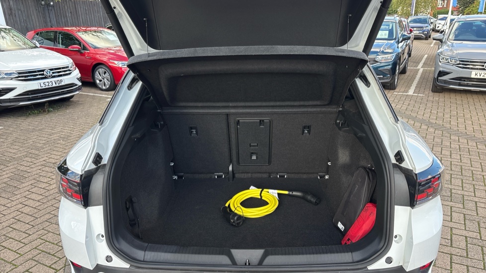 Volkswagen ID.4 210kW Match Pro 77kWh 5dr Auto Electric Estate - Image 20