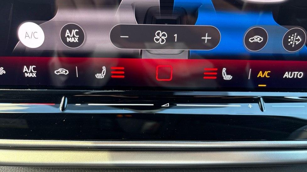 Volkswagen ID.4 210kW Match Pro 77kWh 5dr Auto Electric Estate - Image 34